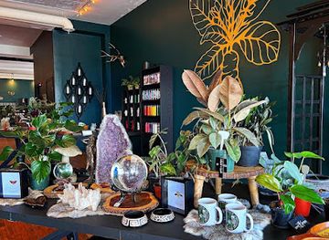 illinois/aurora/shop/hoof-horn