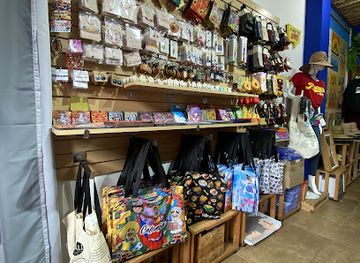 colombia/cali/san-antonio/shop/here-we-go