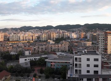 albania/central-albania/shop/albania-shopping