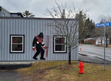maine/moosehead-lake/shop/mud-puddle-mercantile
