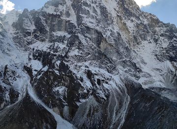 nepal/everest-base-camp/shop/pheriche-shopping-center
