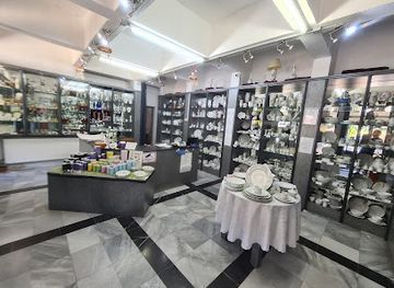 hungary/zemplen-mountains/shop/hollohazi-porcelan-markabolt