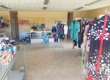 the-bahamas/acklins/shop/sharon-s-boutique-gifts-collection