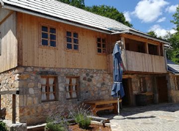 croatia/lika/shop/opg-ivan-vlainic