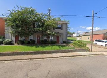 mississippi/starkville/shop/sisters-fine-clothing-gifts