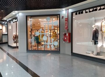 spain/marbella/shop/banus-marina-mall