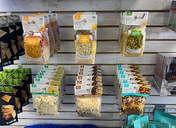 illinois/matthiessen-state-park/shop/starved-rock-country-welcome-center-an-illinois-made-gift-shoppe-heritage-corridor-destinations