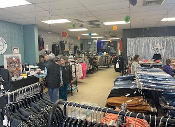 Kris’ Glam Closet Boutique