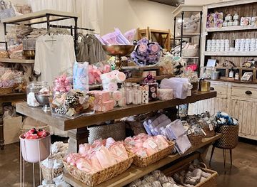 alabama/monte-sano-state-park/shop/sweet-pineapple