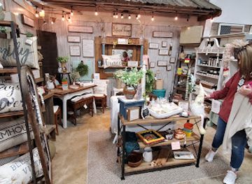 mississippi/desoto-national-forest/shop/crossroads-vendor-market