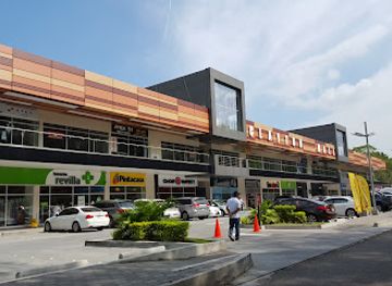 panama/panama-canal-zone/shop/p-h-clayton-mall