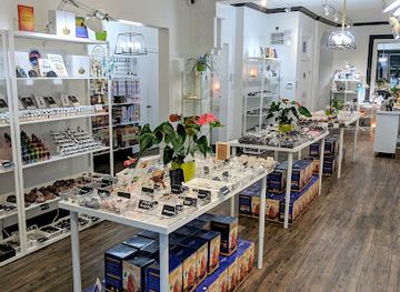 canada/montreal/quartier-des-spectacles/shop/crystal-dreams-st-denis