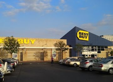 california/pasadena/playhouse-district/shop/hastings-village