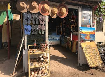 ghana/busua/shop/skate-unity-skateshop-skate-lessons-busua