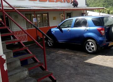 grenada/westerhall/shop/foodland