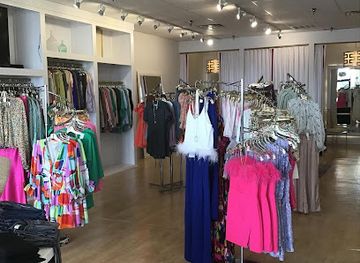 alabama/gulf-shores/shop/charm-boutique