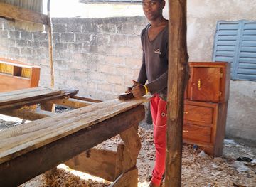 guinea/kindia-region/shop/yaya-camara