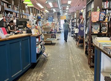 vermont/montpelier/shop/bear-pond-books