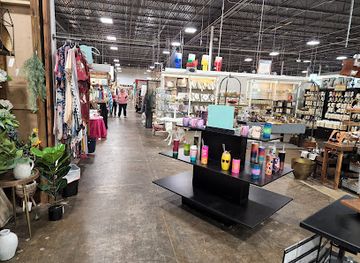 tennessee/franklin/shop/painted-tree-boutiques-franklin