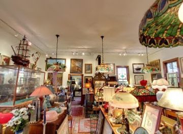 michigan/petoskey/shop/joseph-s-world-art-antiques