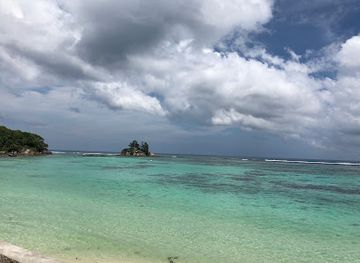 seychelles/anse-royale/shop/bachery-of-sunday