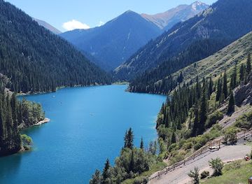 kazakhstan/kolsai-lakes/shop/kolsai-lake