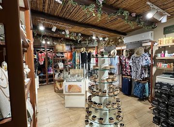 costa-rica/guanacaste/shop/britt-shop-secrets-papagayo