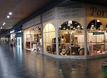 spain/castile-and-leon/shop/centro-comercial-camaretas