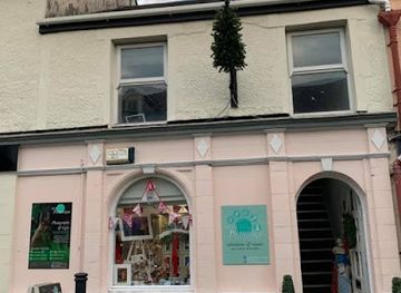 united-kingdom/anglesey/shop/sew-picturesque-oriel-cefni