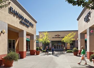 Folsom Premium Outlets
