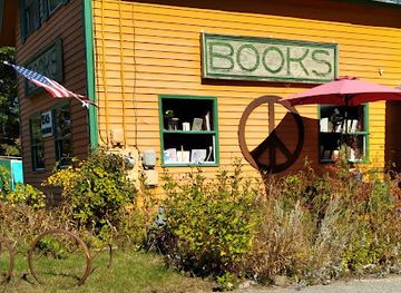 maine/oxford-county/shop/the-maine-bookhouse