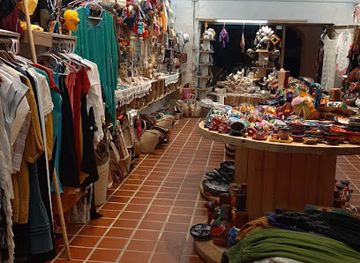 mexico/puerto-vallarta/marina-vallarta/shop/yao-hecho-a-mano