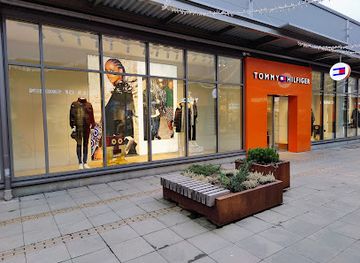 finland/halti/shop/tommy-hilfiger-outlet