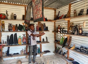 mozambique/inhambane-province/shop/vila-art-sergio