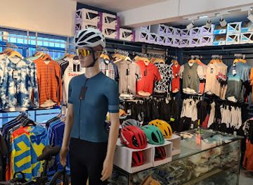 cambodia/sihanoukville/shop/giant-sihanouk-ville-bike-store