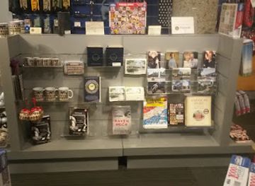 michigan/grand-rapids/shop/gerald-r-ford-museum-store