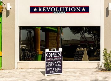 florida/cape-coral/shop/revolution-records