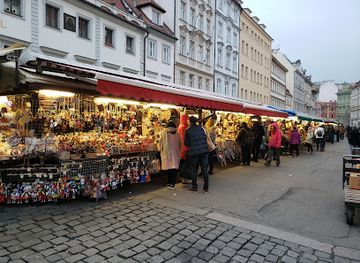 czechia/prague/new-town/shop/lovely-little-shop