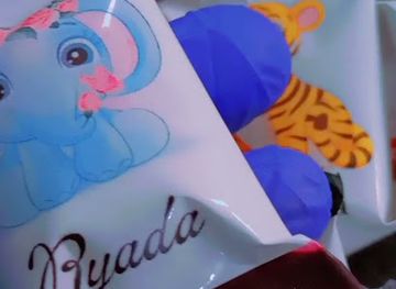 benin/ganvie-village/shop/oluwa-a-ni-boss