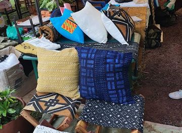 uganda/jinja/shop/rungi-mudcloth-homeware-accessories