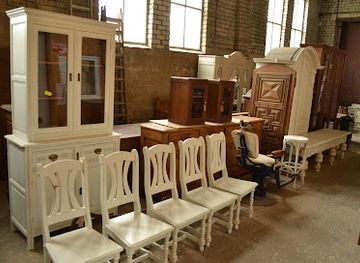 estonia/laanemaa/shop/antiigiladu-ladu