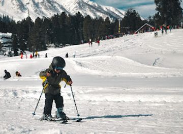 india/gulmarg/shop/himalayan-edges-skitrektravel