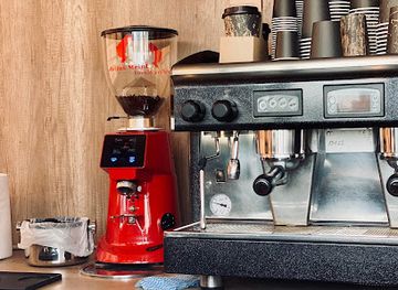 moldova/vatra/shop/coffeshop