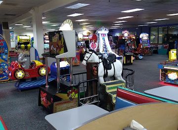 iowa/davenport/shop/old-town-shopping-center