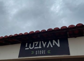 brazil/serra-da-capivara-national-park/shop/luzivan-store-moda-masculina