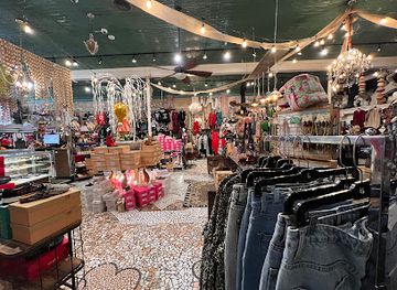 texas/san-angelo/shop/sassy-fox-boutique-inc