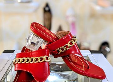 togo/lake-togo-area/shop/jireh-s-shop