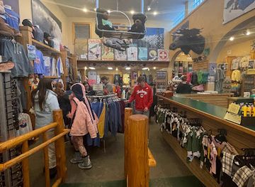 utah/deer-valley/shop/dugins-west