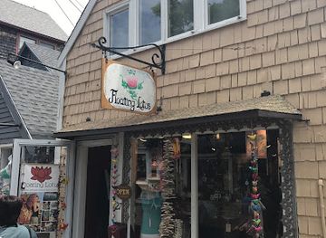 massachusetts/cape-ann/shop/floating-lotus-rockport