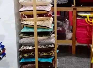 bhutan/gasa/shop/khuru-decor